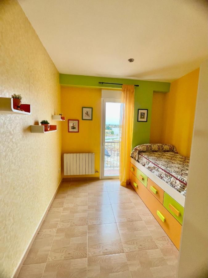 Precioso Piso En Ciudad Rodrigoアパートメント エクステリア 写真